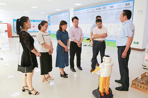 热烈欢迎济宁市旅游协会领导到我集团元古旅游公司考察指导 热烈欢迎济宁市旅游协会领导到我集团元古旅游公司考察指导
