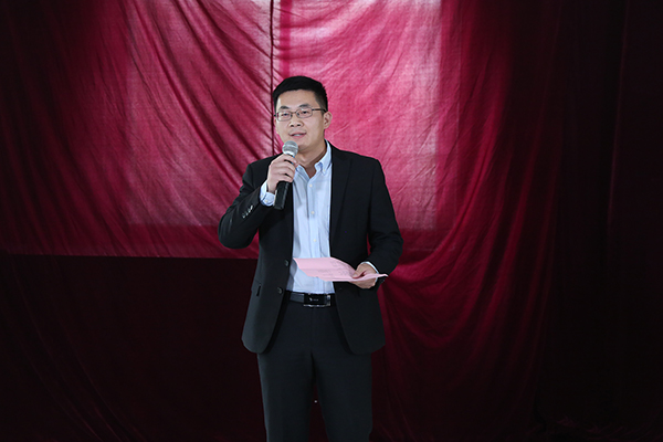 集团举行庆祝五一国际劳动节暨文艺汇演 集团举行庆祝五一国际劳动节暨文艺汇演