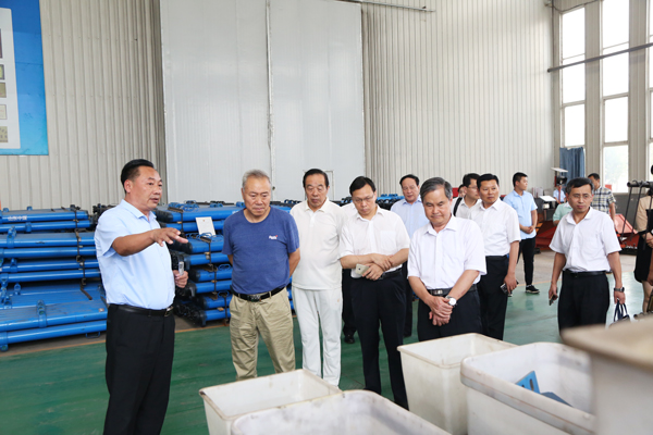 热烈欢迎济宁市儒家文化与企业发展协会领导及企业家们莅临集团参观指导 热烈欢迎济宁市儒家文化与企业发展协会领导及企业家们莅临集团参观指导