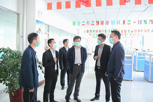 热烈欢迎山东社会科学院领导一行莅临集团参观调研