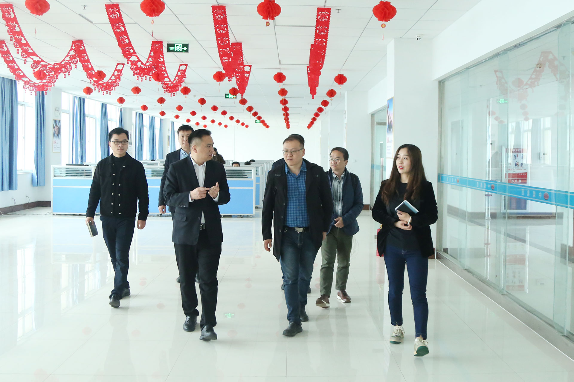 热烈欢迎中国移动通信集团山东有限公司领导莅临集团洽谈合作 热烈欢迎中国移动通信集团山东有限公司领导莅临集团洽谈合作